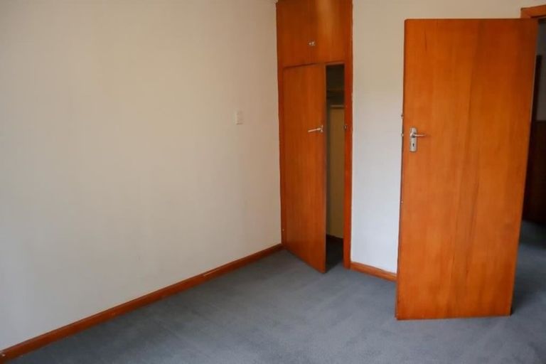 Photo of property in 112 Avonhead Road, Avonhead, Christchurch, 8042