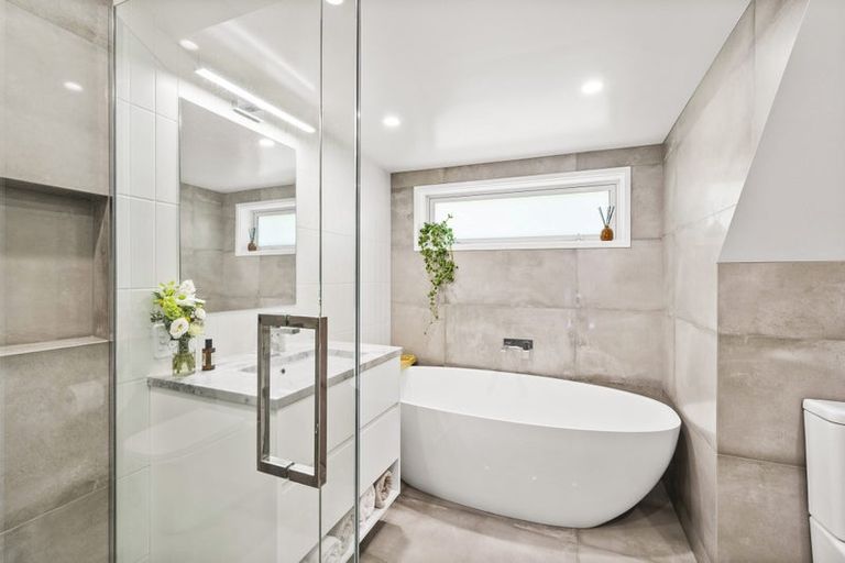 Photo of property in 7 Mathieson Avenue, Khandallah, Wellington, 6035