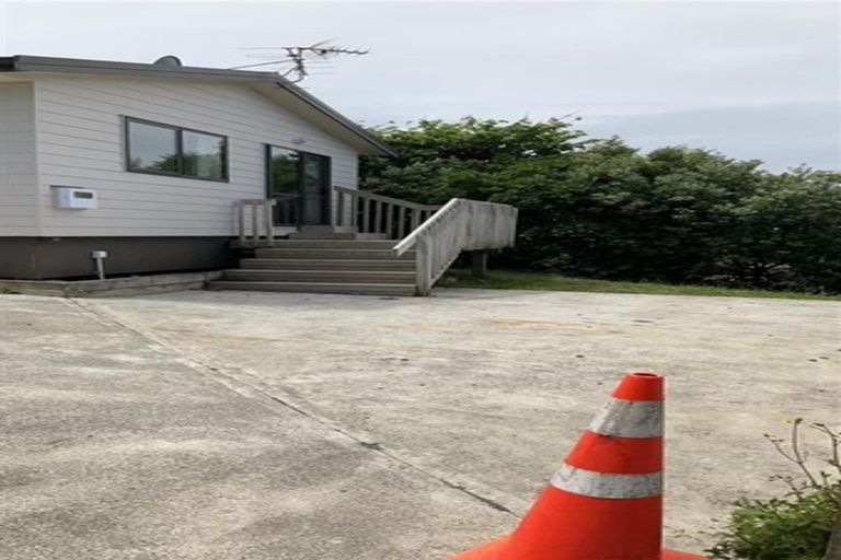 Photo of property in 12a Hiwi Crescent, Titahi Bay, Porirua, 5022