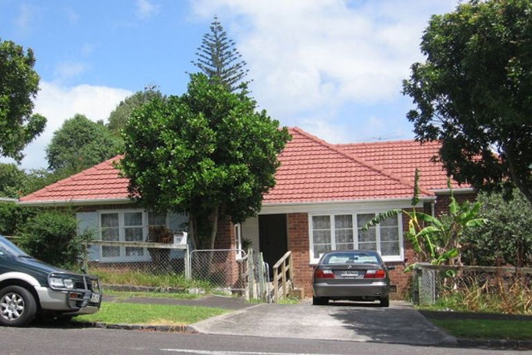 Photo of property in 10 Leone Terrace, Mount Albert, Auckland, 1025