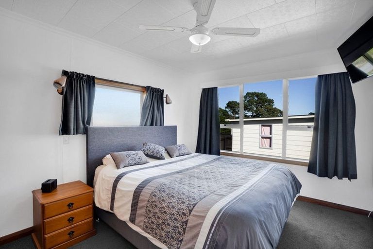 Photo of property in 92 Mangorei Road, Strandon, New Plymouth, 4312