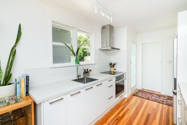 Photo of property in 75 Ruamahanga Crescent, Terrace End, Palmerston North, 4410