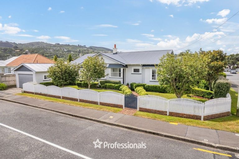Photo of property in 2 Ropata Crescent, Boulcott, Lower Hutt, 5010