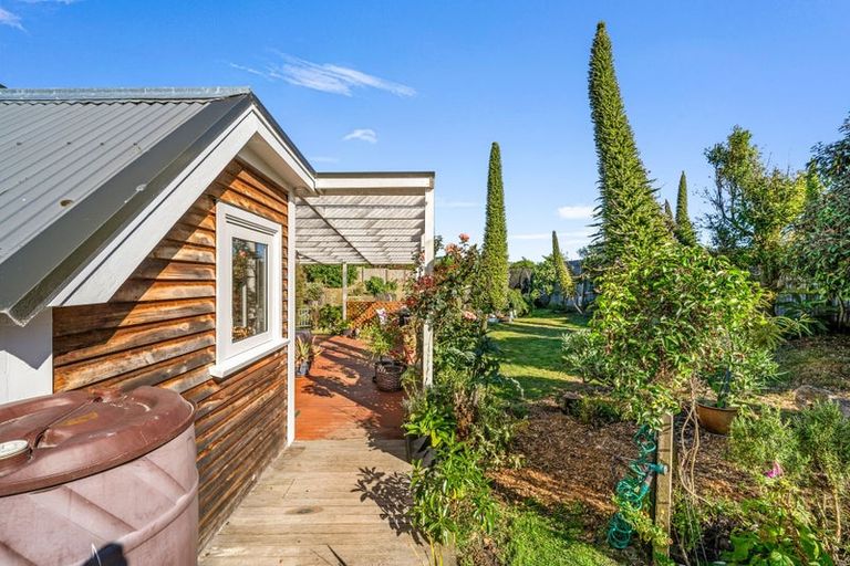 Photo of property in 911 Harington Point Road, Harington Point, Dunedin, 9077