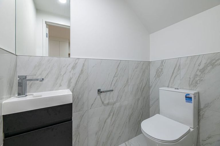 Photo of property in 5/29 Tudor Road, Henderson, Auckland, 0610