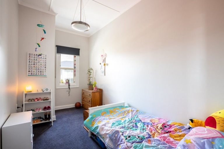 Photo of property in 22 Cutfield Street, Inglewood, 4330