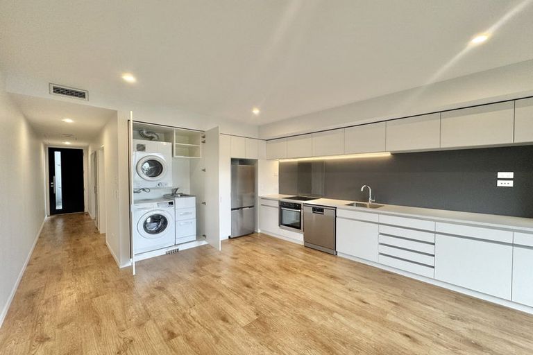 Photo of property in 3/260 Lincoln Road, Addington, Christchurch, 8024