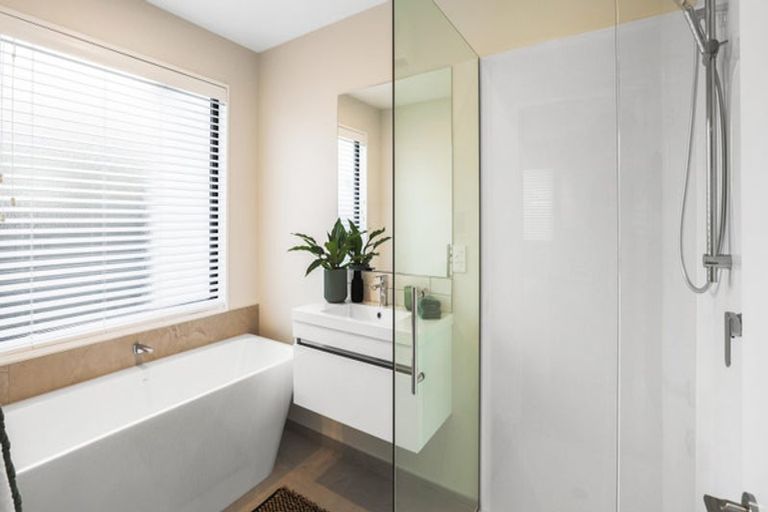 Photo of property in 8 Dallimore Drive, Belfast, Christchurch, 8051