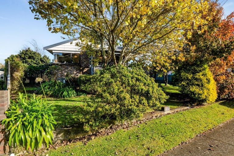 Photo of property in 24 Poplar Grove, Whalers Gate, New Plymouth, 4310