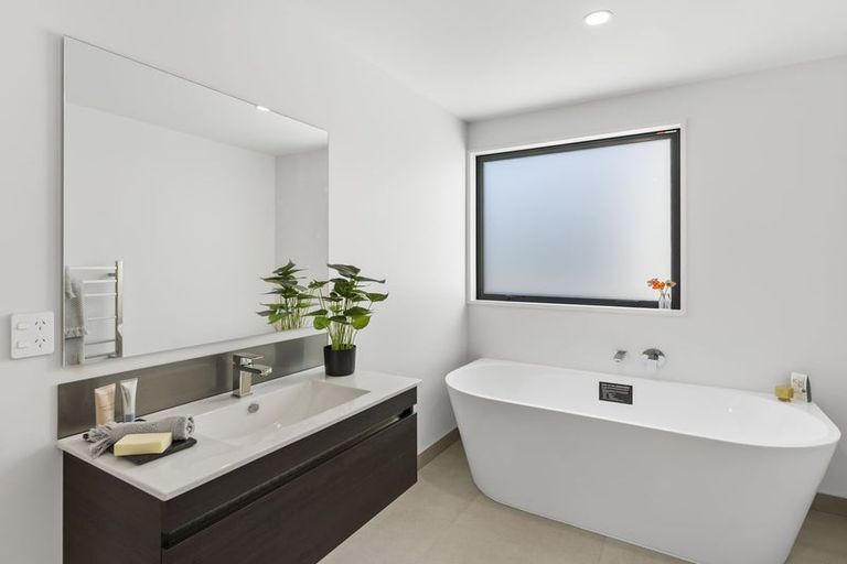 Photo of property in 28 Bastings Street, Kaiapoi, 7630