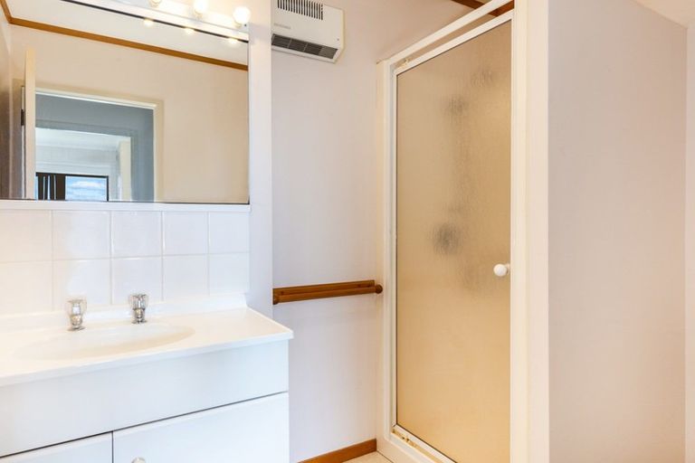 Photo of property in 73 Wakeman Road, Acacia Bay, Taupo, 3330