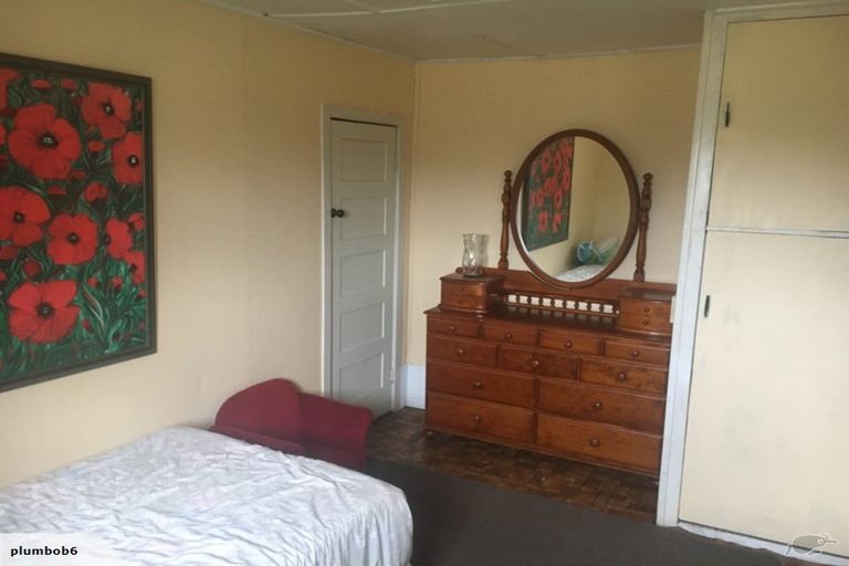 Photo of property in 1410 Devon Road, Brixton, Waitara, 4382