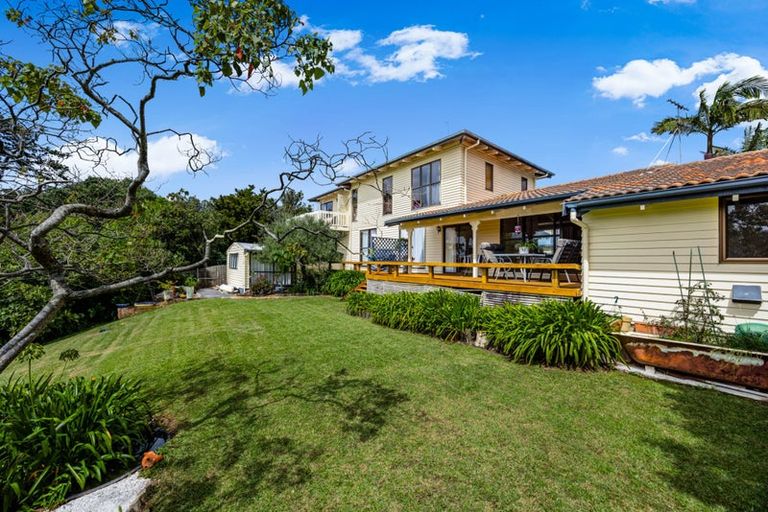 Photo of property in 11a Kerswill Place, Pakuranga, Auckland, 2010