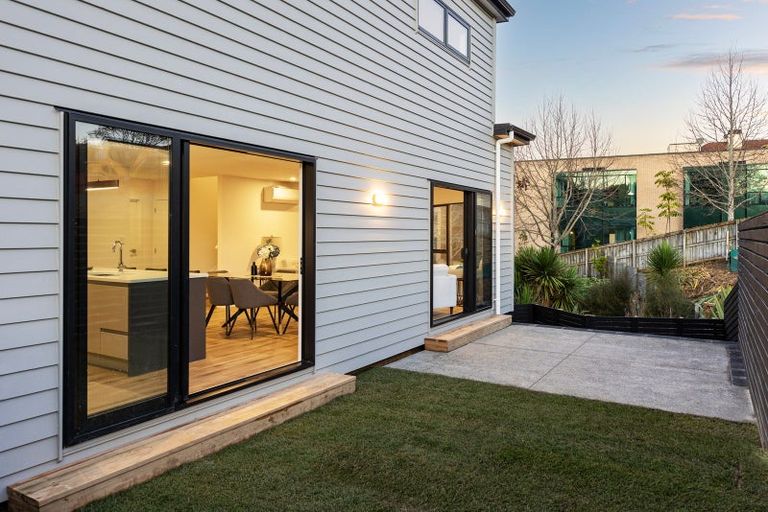 Photo of property in 8 Libby Lane, Howick, Auckland, 2010