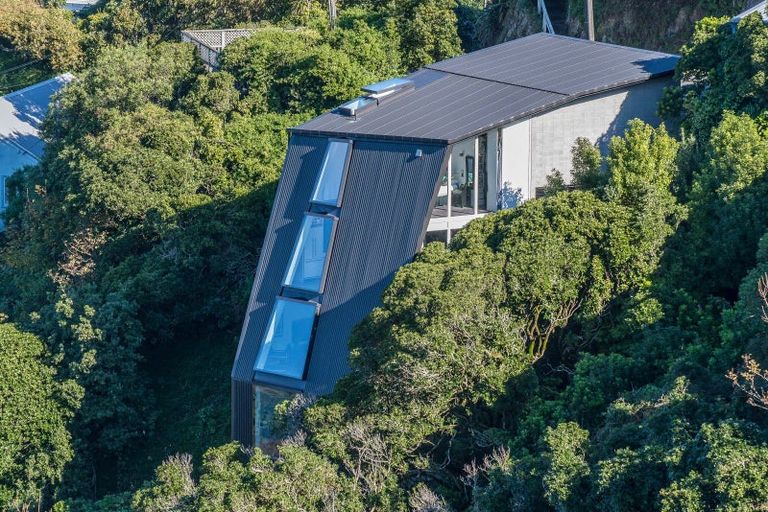 Photo of property in 64a Orangi Kaupapa Road, Northland, Wellington, 6012