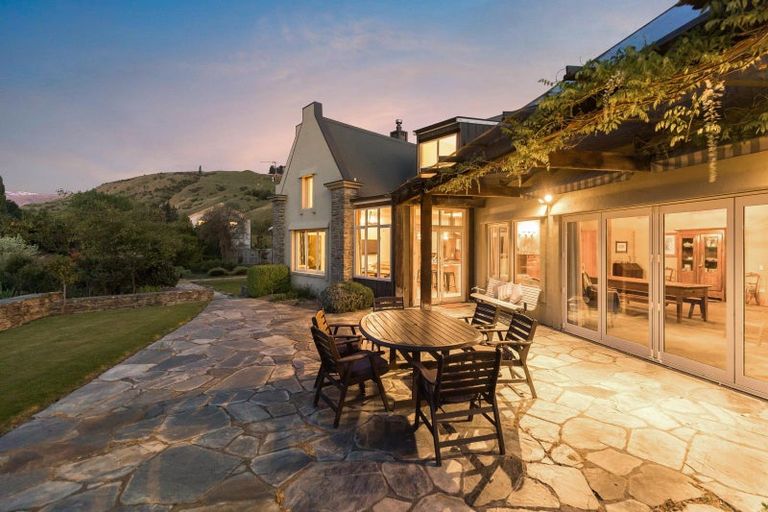 Photo of property in 11 Lorne Street, Lake Hayes, Queenstown, 9304