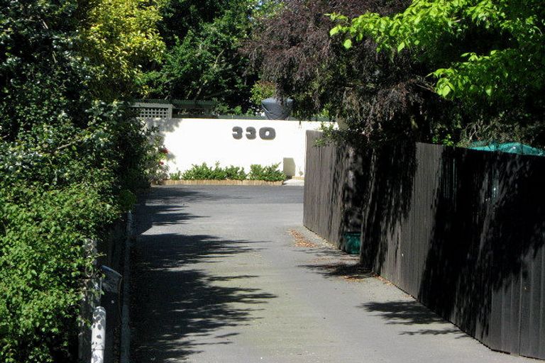 Photo of property in 330 Main Road North, Redwood, Christchurch, 8051