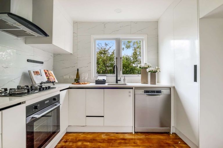 Photo of property in 177 Don Buck Road, Massey, Auckland, 0614