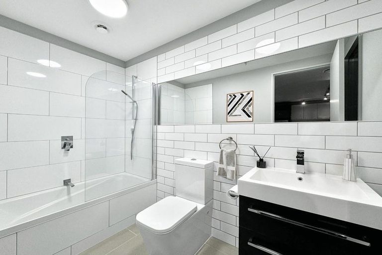 Photo of property in Detroit Apartments, 307/181 Tasman Street, Mount Cook, Wellington, 6021