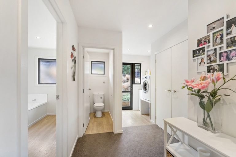 Photo of property in 20 Mount Iron Drive, Wanaka, 9305