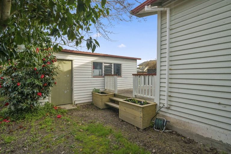 Photo of property in 14 Norton Park Avenue, Fairfield, Lower Hutt, 5011