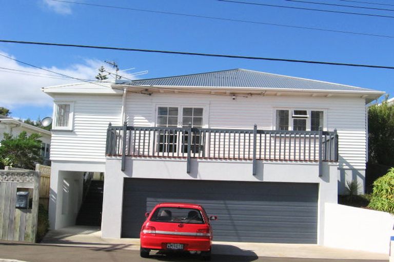 Photo of property in 14 The Quadrant, Miramar, Wellington, 6022
