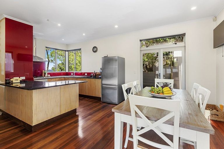 Photo of property in 28 Amritsar Street, Khandallah, Wellington, 6035