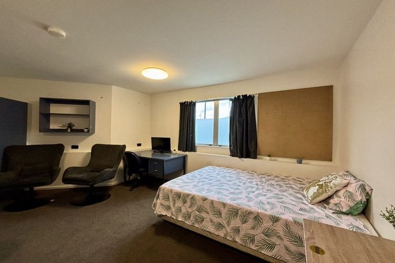 Photo of property in Basin Reserve Complex, 56/4 Sussex Street, Mount Cook, Wellington, 6021