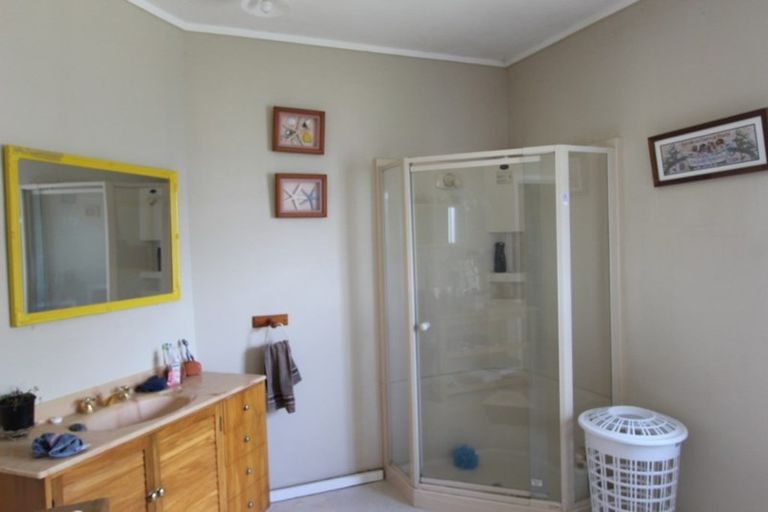 Photo of property in 617 State Highway 2, Pahiatua, 4910