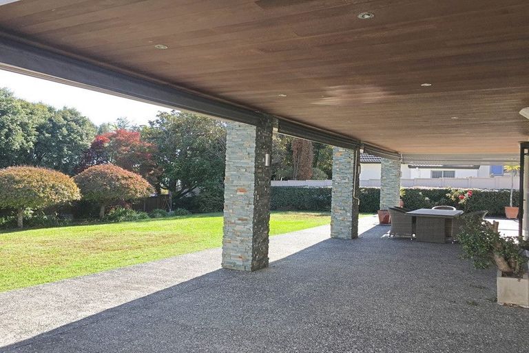 Photo of property in 11 Anaheim Boulevard, Shamrock Park, Auckland, 2016