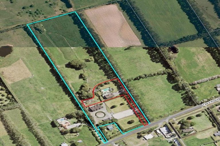 Photo of property in 48 Tawa Road, Kumeu, 0891