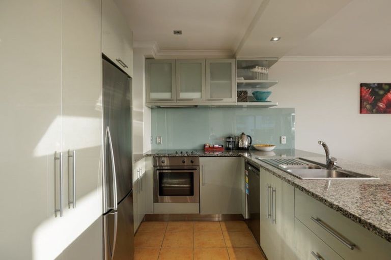 Photo of property in 208/178 Marine Parade, Mount Maunganui, 3116