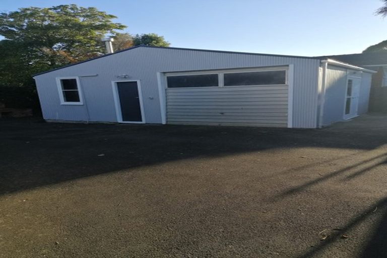 Photo of property in 21 Whitford Road, Howick, Auckland, 2014