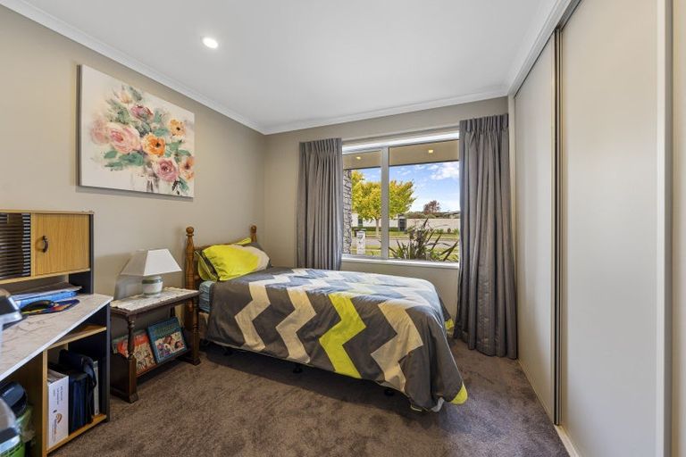 Photo of property in 15 Sutherland Drive, Kaiapoi, 7630