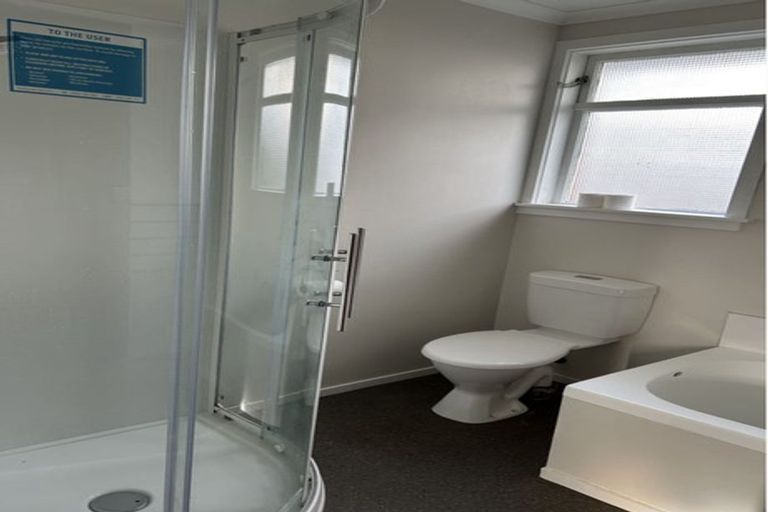 Photo of property in 10 Tilbury Avenue, Hokowhitu, Palmerston North, 4410