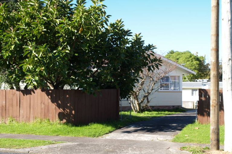 Photo of property in 28 Haddon Street, Mangere East, Auckland, 2024
