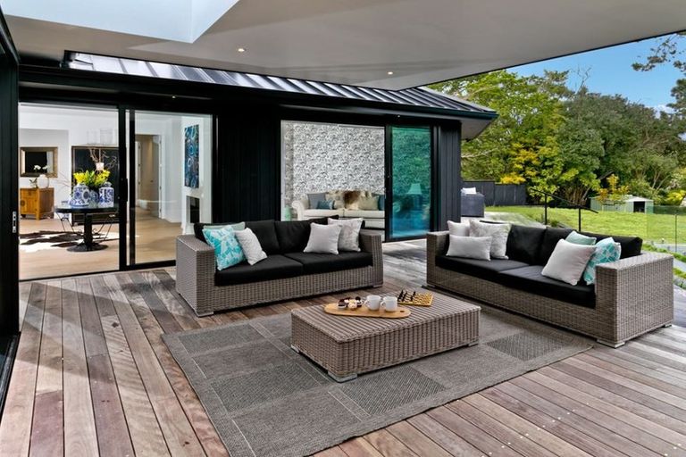 Photo of property in 67 Waipuia Place, Greenhithe, Auckland, 0632