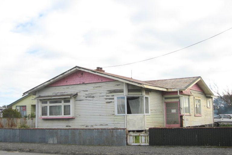 Photo of property in 106 Blake Street, Blaketown, Greymouth, 7805