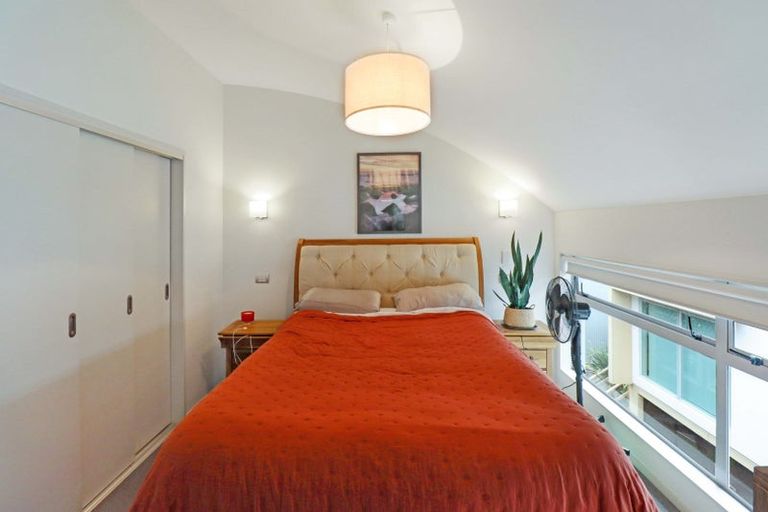 Photo of property in 1b/10 Park Avenue, Epuni, Lower Hutt, 5011