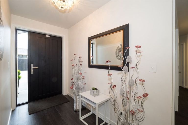 Photo of property in 158 Mcmurdo Street, Tinwald, Ashburton, 7700