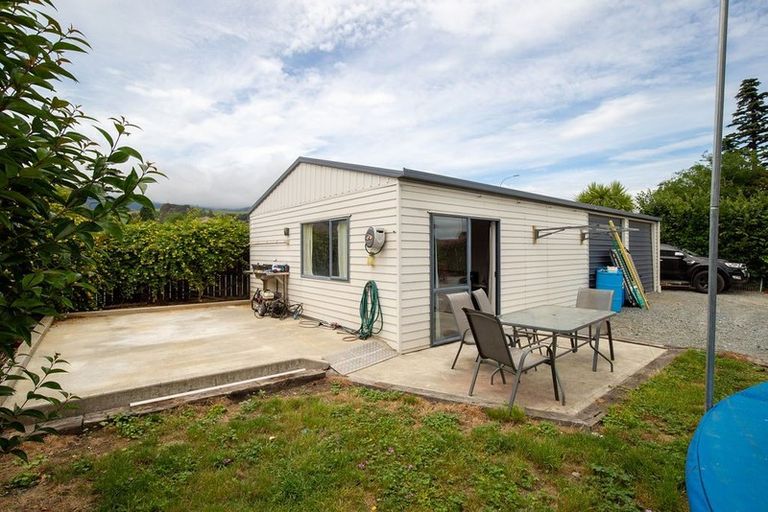 Photo of property in 11 Standish Place, Stoke, Nelson, 7011