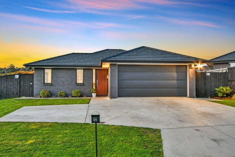 Photo of property in 66 Helenvale Crescent, Pokeno, 2402