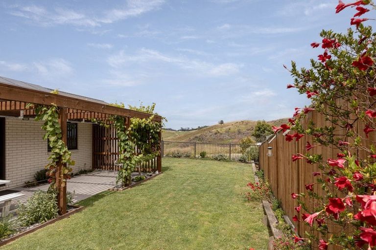 Photo of property in 18 Moira Close, Welcome Bay, Tauranga, 3175