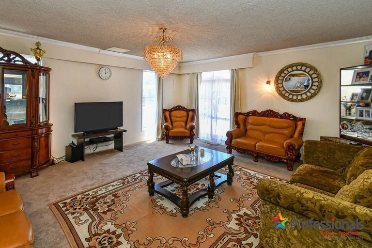 Photo of property in 10 Paul Place, Pakuranga, Auckland, 2010