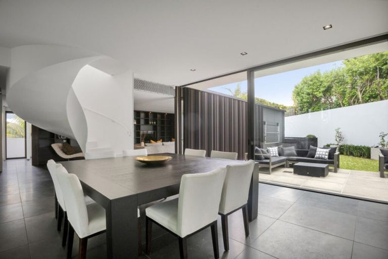 Photo of property in 137 Shore Road, Remuera, Auckland, 1050