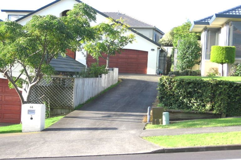 Photo of property in 2/44 Jane Eyre Drive, Somerville, Auckland, 2014
