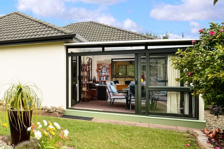 Photo of property in 6 Espalier Drive, Henderson, Auckland, 0612