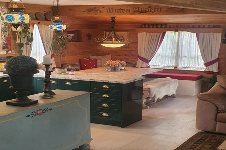 Photo of property in 8 Grants Avenue, Russell, 0202