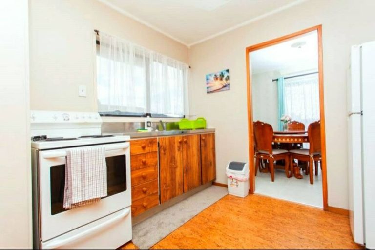 Photo of property in 54a Forest Hill Road, Henderson, Auckland, 0612