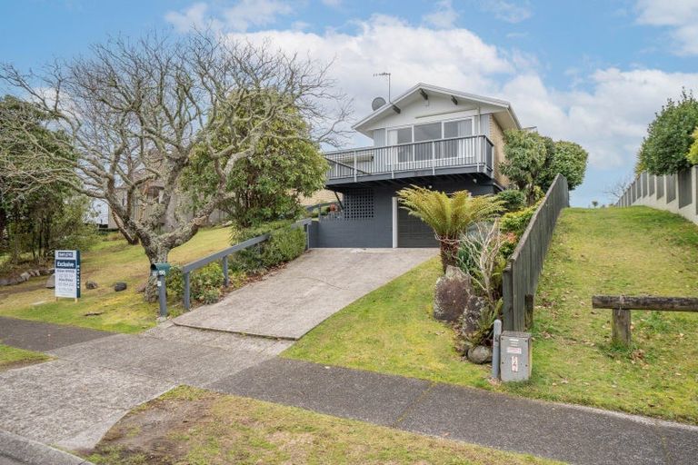 Photo of property in 116 Taupo View Road, Taupo, 3330